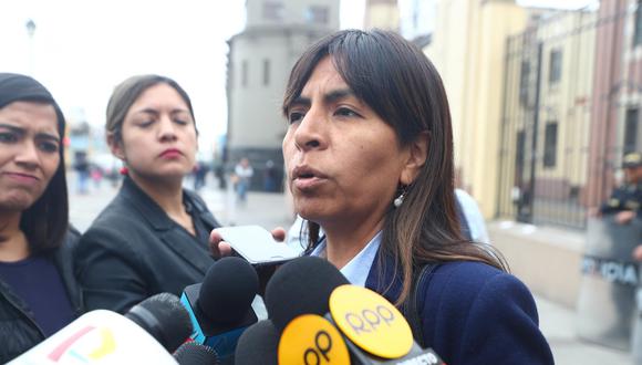 Giuliana Loza, abogada de Keiko Fujimori, anunció que presentará un pedido para excluir a los fiscales Rafael Vela y José Domingo Pérez de los procesos que se siguen en contra de su patrocinada. (Foto: USI)