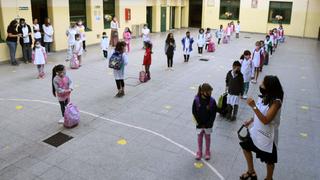 La Corte Suprema de Argentina avala abrir colegios en Buenos Aires, un revés para Alberto Fernández 