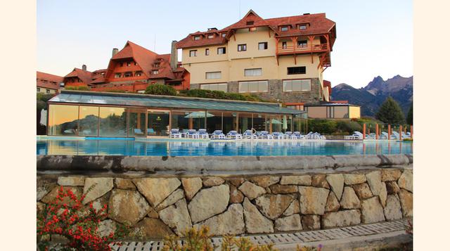 Llao Llao Hotel and Resort, Golf-Spa (San Carlos de Bariloche, Argentina). Es uno de los favoritos por los visitantes a la zona rodeada de montañas y bosques, según TripAdvisor.