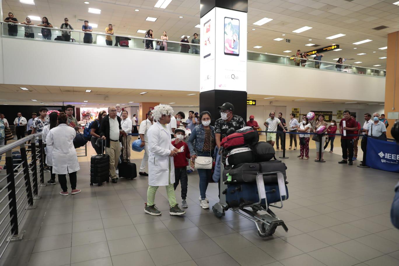 Presidente Vizcarra explicó que suspensión de la llegada de vuelos de Asia y Europa inicia este lunes para dar tres días a los compatriotas que quieran retornar al país. (Foto: Hugo Pérez / GEC)