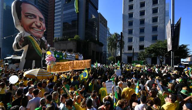 Las manifestaciones pro Gobierno convocadas para las calles de las principales ciudades del país se realizan 11 días después de las multitudinarias protestas lideradas por estudiantes. (Foto: AFP)