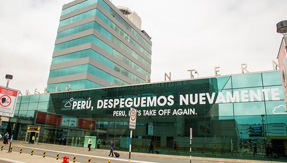 Se expide el Pasaporte Electrónico en el Aeropuerto Jorge Chávez para casos de emergencia. Foto: Migraciones