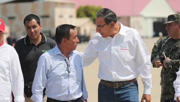 El presidente Martín Vizcarra acudió a Piura en compañía del ministro de Transportes y Comunicaciones y algunos congresistas. (Foto: Difusión / Video: TV Perú)