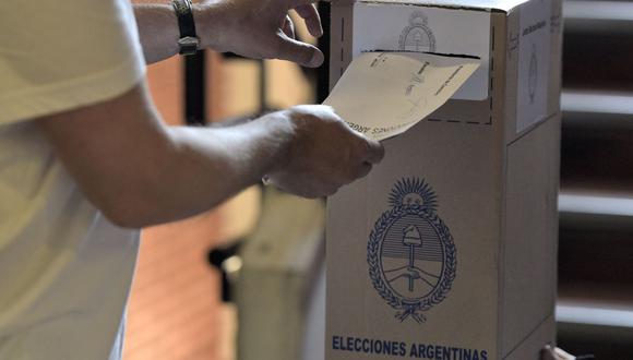 De confirmarse en las urnas los pronósticos, Fernández podría ganar en primera vuelta, ya que le alcanza con obtener más del 45% de los votos o más del 40% y superar en más de diez puntos al segundo más votado. (Foto: AFP)