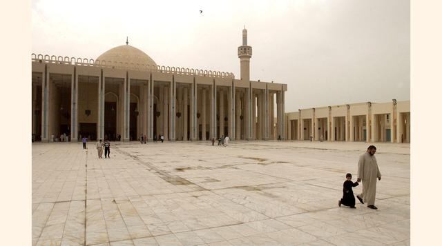 Kuwait. Reservas probadas de crudo: 104,000 millones de barriles. El petróleo concentra la mitad de su PBI y el país planea incrementar su producción a 4 millones de barriles por día para el 2020. (Foto: Bloomberg)