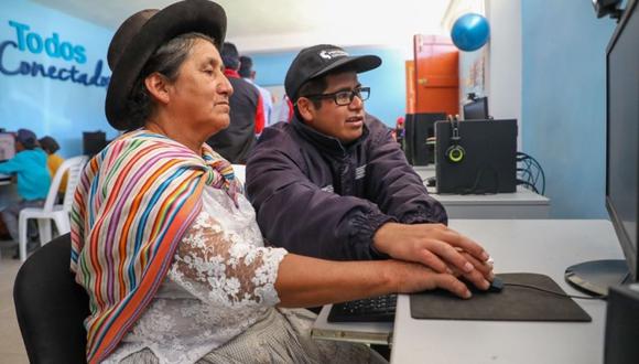 Más de 176,000 ciudadanos de 104 localidades tendrán acceso virtual y gratuito a temas relacionados con el uso y aprovechamiento de las Tecnologías de la Información y la Comunicación (TIC). (Foto: Andina)