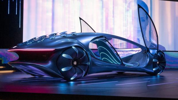 Los fabricantes de automóviles están tratando de controlar los datos generados por sus vehículos y evitar ser marginados por las gigantes de la tecnología.