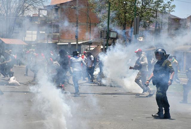 Bolivia vive continuas protestas desde que tras las elecciones la oposición y movimientos cívicos denunciaran un fraude electoral a favor del presidente, a quien dio por vencedor el resultado definitivo publicado por el órgano electoral. (Foto: EFE)