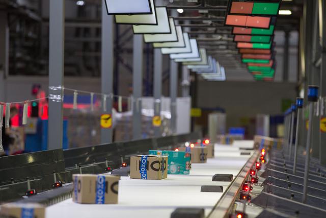 7. Abra sus fronteras: en el mundo digital, las fronteras no existen. Así como hoy puede adquirir productos de cualquier parte del mundo de manera segura, sus clientes también pueden ser del extranjero. (Foto: Bloomberg)