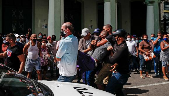 El pasado 11 de julio se produjeron en Cuba las mayores protestas antigubernamentales en décadas, unas manifestaciones espontáneas y masivas ligadas a la grave crisis económica y escasez de alimentos. (Foto: ADALBERTO ROQUE / AFP / ARCHIVO).
