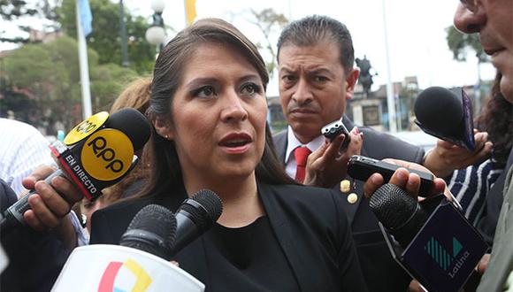 Yeni Vilcatoma defendió su retorno a la bancada de Fuerza Popular. (Foto: Agencia Andina)