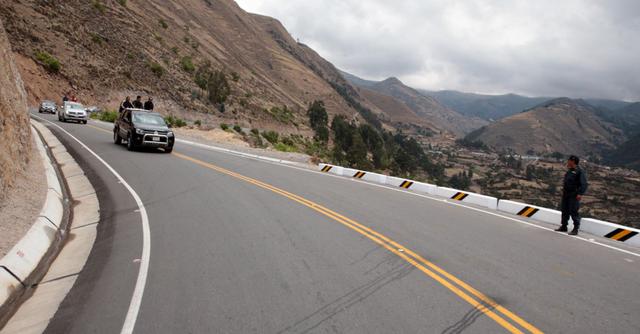 Foto 3 | La carretera Longitudinal de la sierra Tramo 4 demanda una inversión de US$ 464 millones. Se trata de una iniciativa estatal cofinanciada con una concesión a 25 años en beneficio de las regiones Apurímac, Ayacucho, Ica, Junín y Huancavelica.  (Foto: ANDINA/Prensa Presidencia)