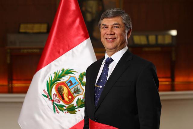 Miguel Estrada Mendoza, ministro de Vivienda, Construcción y Saneamiento. Dejó el cargo el 30 de septiembre de 2019. (Foto: Presidencia Perú)