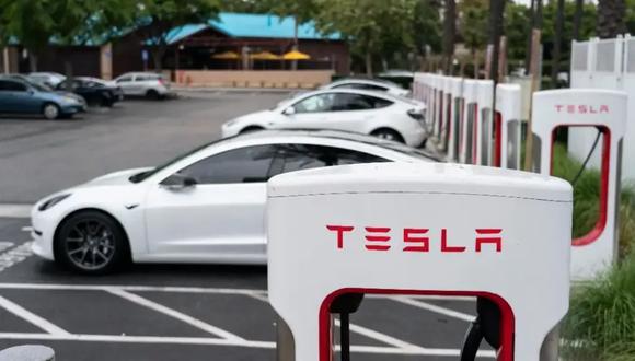 La Agencia de Transporte de Suecia investiga fallos de suspensión en coches Tesla. Foto: Ja Jornada San Luis