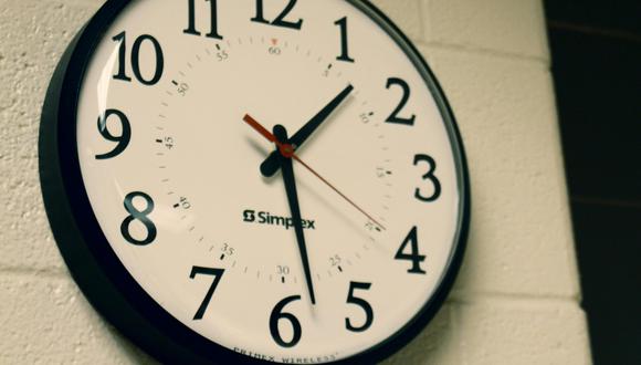 La ciudad de Nueva York informó cuándo darán inicio al horario de verano y dio las indicaciones para configurar los relojes de sus hogares (Foto: Pexels)