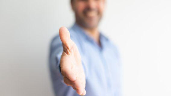 A medida que avanzamos en nuestro día, enviamos energía al mundo y recibimos energía de vuelta. (Foto: Freepik)