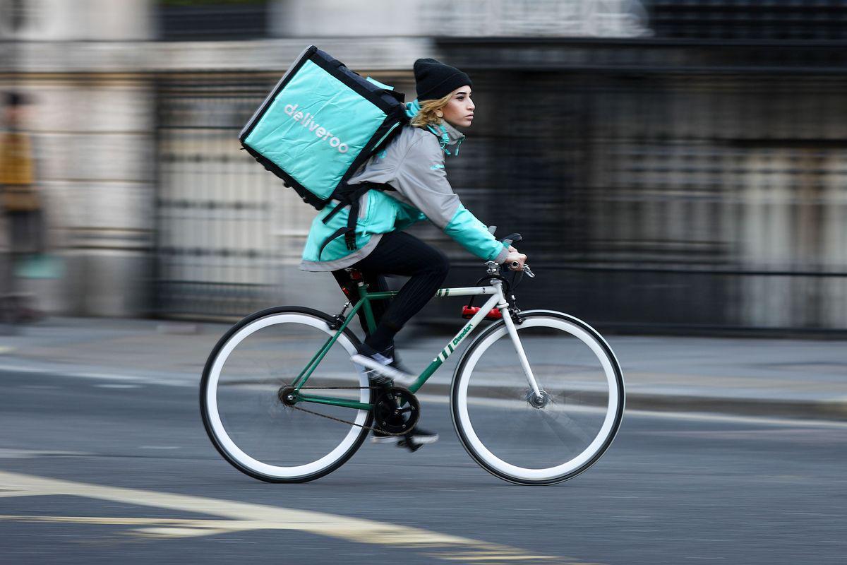 En mayo, Deliveroo anunció una ronda de financiamiento de US$ 575 millones encabezada por Amazon.