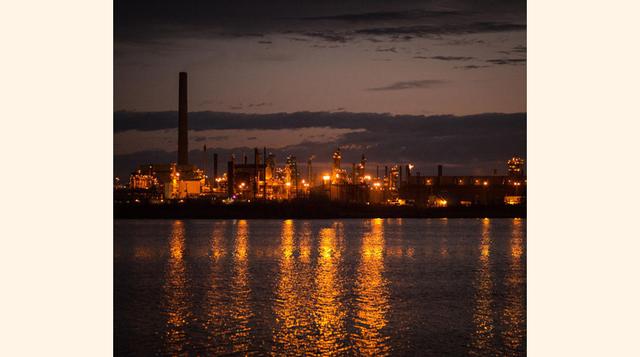 Canadá. Riqueza petrolera: US$ 565,049 por persona. PBI per cápita: US$ 41,500. Tasa de desempleo: 7.3%. Población que vive en condiciones de pobreza: 9.4%.