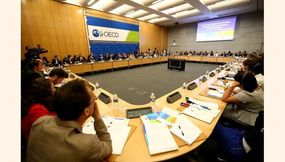 El proceso de adhesión a la OCDE este organismo revisará si Perú cumple con los estándares establecidos para ser aceptado como miembro o si tiene algunas deficiencias fundamentales en diferentes campos.