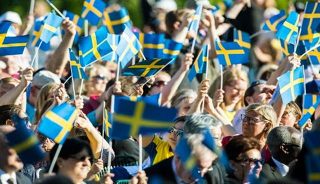 FOTO 2 | Crisis migratoria. Suecia registró más de 394,500 solicitudes de asilo entre el 2012 y 2017, un récord en Europa, con un pico de 162,000 en el 2015. Cerca del 60% de las demandas fueron aceptadas. El país escandinavo, que tenía en el 2017 un 18.5% de residentes nacidos en el extranjero, también debe resolver el espinoso problema de la integración, otro asunto con el que prospera la extrema derecha.