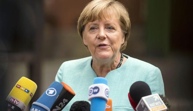 Angela Merkel. Con 60 años, la jefa de Estado de Alemania comanda por segunda vez consecutiva el popular ranking de Forbes. Su fortuna es de 11,5 millones de dólares, según Therichest.com.  (AFP)