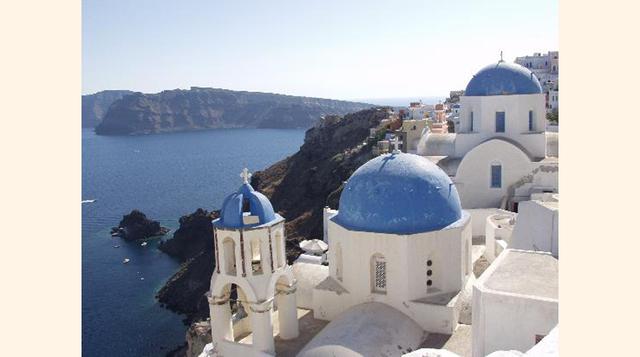 Anastasis Apartments,  Imerovigli, Grecia. “El hotel es hermoso: ¡es imposible que te toque una habitación o vista malas! Todos aman lo que hacen y eso se nota. ”
