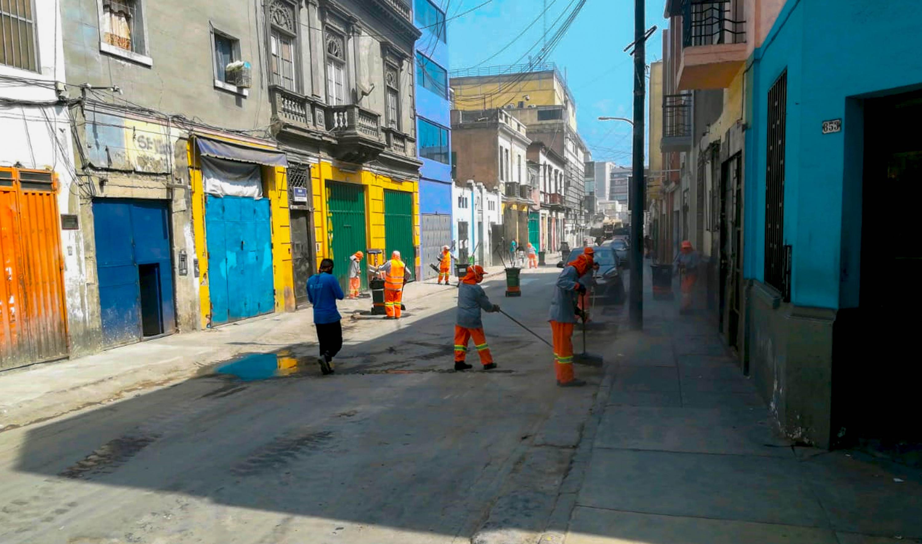 La empresa recalca que si no se presentan síntomas respiratorios característicos de la Covid-19, no es necesario llevar una mascarilla clínica (Fotos: Difusión)