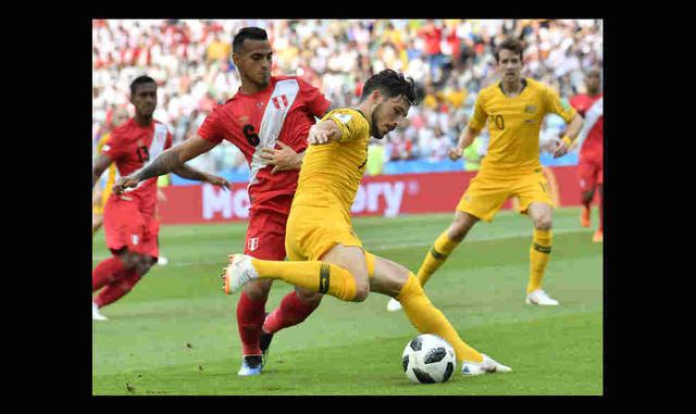 Perú se despidió del Mundial con la frente en alto al vencer 2-0 a Australia el martes. (Foto: AP)