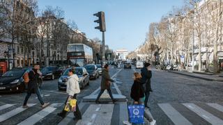 Los ejecutivos franceses son los más “workaholics” del mundo, según encuesta