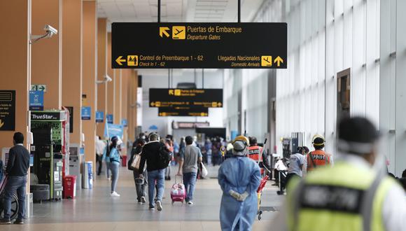 En el 2020 se reflejó una caída de70% respecto al 2019 en el flujo de pasajeros en el Aeropuerto Jorge Chávez. (Foto: GEC)