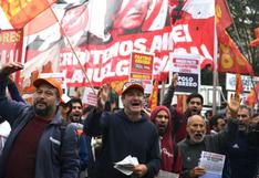 Argentina: miles marchan contra reforma laboral de Milei en el Día del Trabajador
