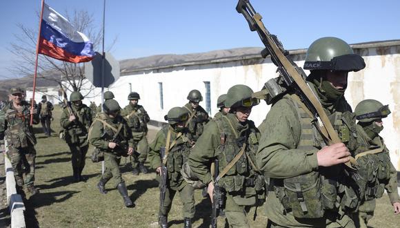 Imagen referencial. Soldados rusos en Simferopol. (AFP / ALEXANDER NEMENOV)