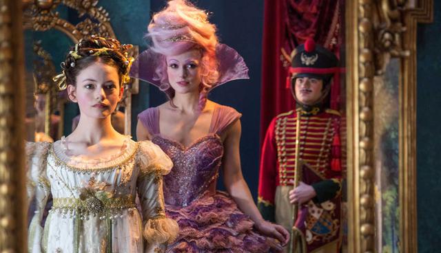 FOTO 4 | "El cascanueces y los cuatro reinos", un cuento fantástico adaptado de la famosa historia escrita por Ernst Theodor Amadeus Hoffmann, ganó el cuarto lugar con US$ 9.5 millones (US$ 35 millones en dos semanas). (Foto: IMDB)