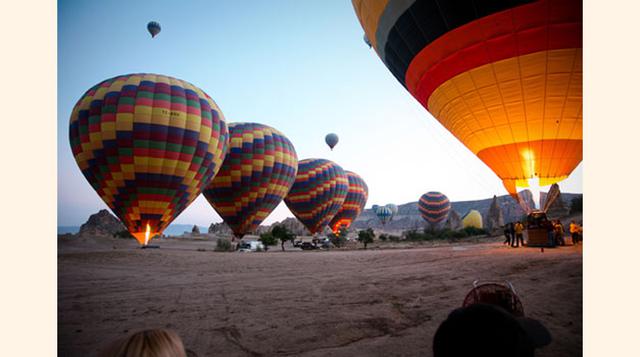 La duración media de los vuelos en globo es de una hora y media y se suelen realizar en grupos de hasta 25 personas o de forma privada. El precio oscila entre los 175 y los 250 euros. (Foto: expansión)