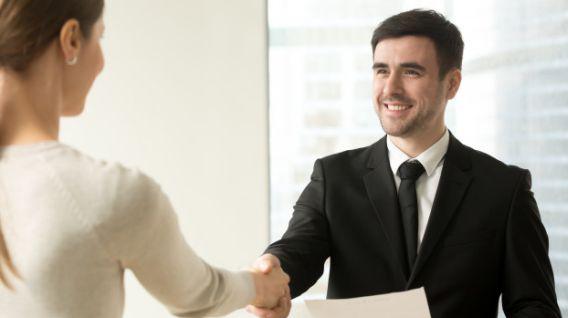 Ganarse la confianza mutua de sus compañeros, no quiere decir que haya conseguido formar un gran equipo. Aún falta una fase más. (Foto: Freepik)