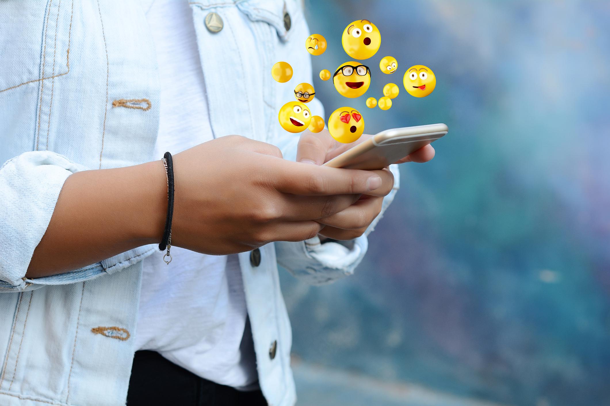Emojis son parte del nuevo lenguaje virtual de millennials y los "Z" (Istock).