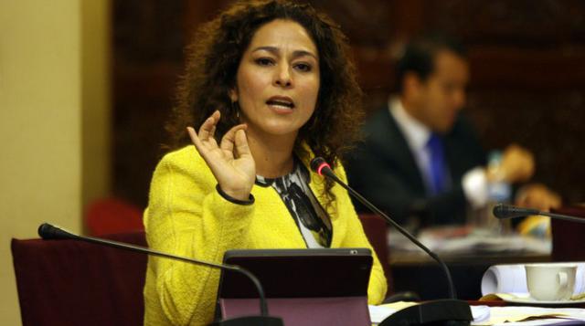 "Tengo una opinión, pero no es adecuado darla a conocer, porque las decisiones que se están tomando no pasan por mis manos". Cecilia Chacón.