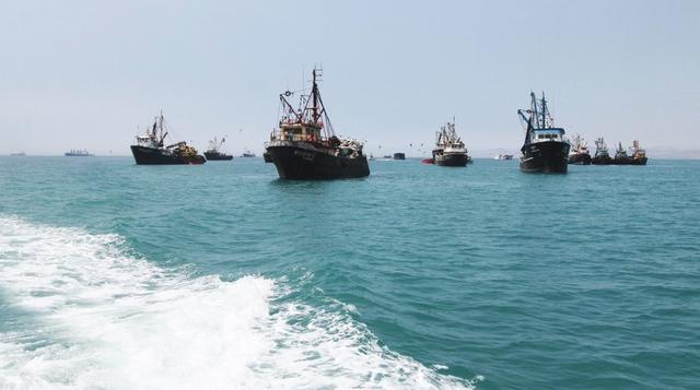 Viernes 14. INEI: PBI de mayo creció 3.39% con un fuerte impulso en "pesca e industria manufacturera":http://gestion.pe/economia/inei-pbi-mayo-crece-339-fuerte-impulso-pesca-industria-manufacturera-2195070. El MEF adelantó sus estimados, coincid