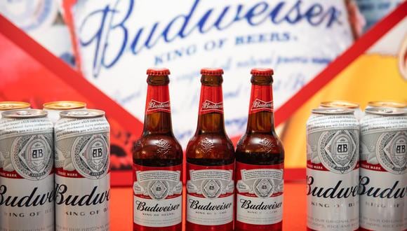 La cervecera cuenta ahora con más de 80 cervezas y bebidas sin alcohol y de baja graduación, manifestó Barcenas. (Foto: Kyle Lam/Bloomberg).