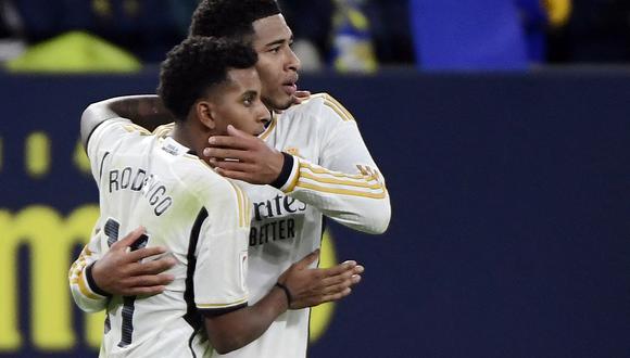 Real Madrid venció 4-2 al Napoli y mantiene el invicto en la Champions League