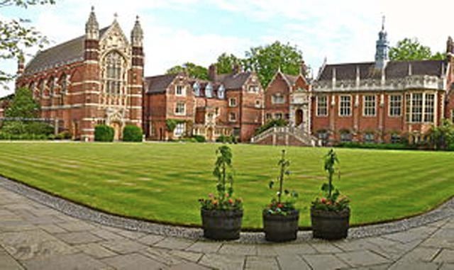 Universidad de Cambridge. La ciudad es una de las grandes incubadoras tecnológicas de UK gracias a la Universidad de Cambridge. Su puntuación es de 88,9.