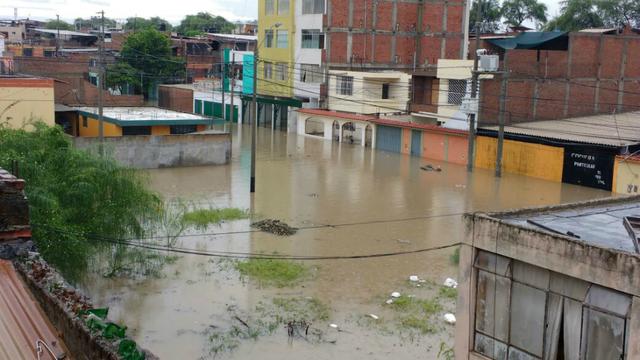 "Piura a las 11 a.m. de hoy, después de toda la noche de lluvias", advierte Patricio Valderrama tras subir esta imagen en su cuenta de Twitter.