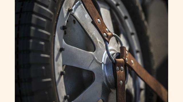 El que sabe, sabe. “La mayor parte del tiempo, las personas que compran estos vehículos son los mismos que también pueden comprar el original”, dijo Bothwell. "Es el tipo de persona que ya posee un súper auto y esta es la puerta de entrada para que s