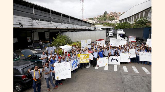 Los funcionarios llegaron solicitando el desalojo inmediato de la instalación para la construcción de unidades “habitacionales” bajo el programa de Misión Vivienda del gobierno venezolano. (Foto: Reuters)