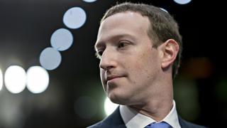 Zuckerberg al borde de eclipsar a Buffett con Facebook en récord de valor
