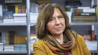 Escritora bielorrusa Svetlana Alexievich gana Nobel de Literatura 2015