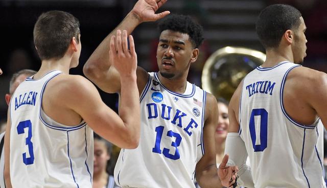 FOTO 34 |Carolina del Norte - Duke University. Costos de matrícula, alojamiento, comida y otros costos, 2016-17: US$ 69,169. Precio promedio pagado por un estudiante con ayuda / beca, 2015-2016: US$ 19,950. Ubicación: Durham, NC. Sector: privado sin fines de lucro. Número de estudiantes: 15,735. (Foto: Rainier Ehrhardt/AP)