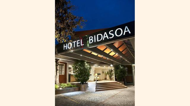 Hotel Bidasoa,  Santiago, Chile. "Muy buen hotel con un personal amable!" "Pequeño, acogedor, cómodo, la comida deliciosa!"