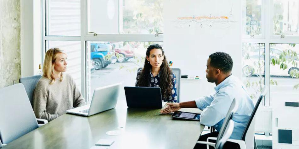 ¿Qué hay de malo en decir "lo siento"? Nada, siempre y cuando haya hecho algo que realmente merece una disculpa. (Foto: Getty Images)