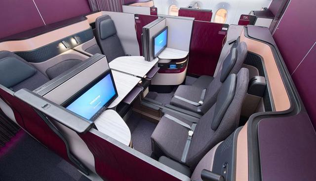 FOTO 10 | Cada suite también está equipada con un asiento que se transforma en una cama con solo tocar un botón.